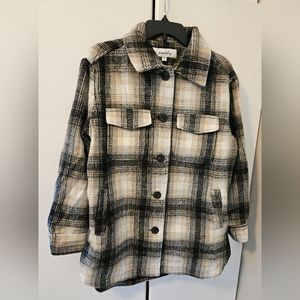 Sebby Women's/Junior's Shacket Shirt Jacket, Black and Beige Plaid, Size M